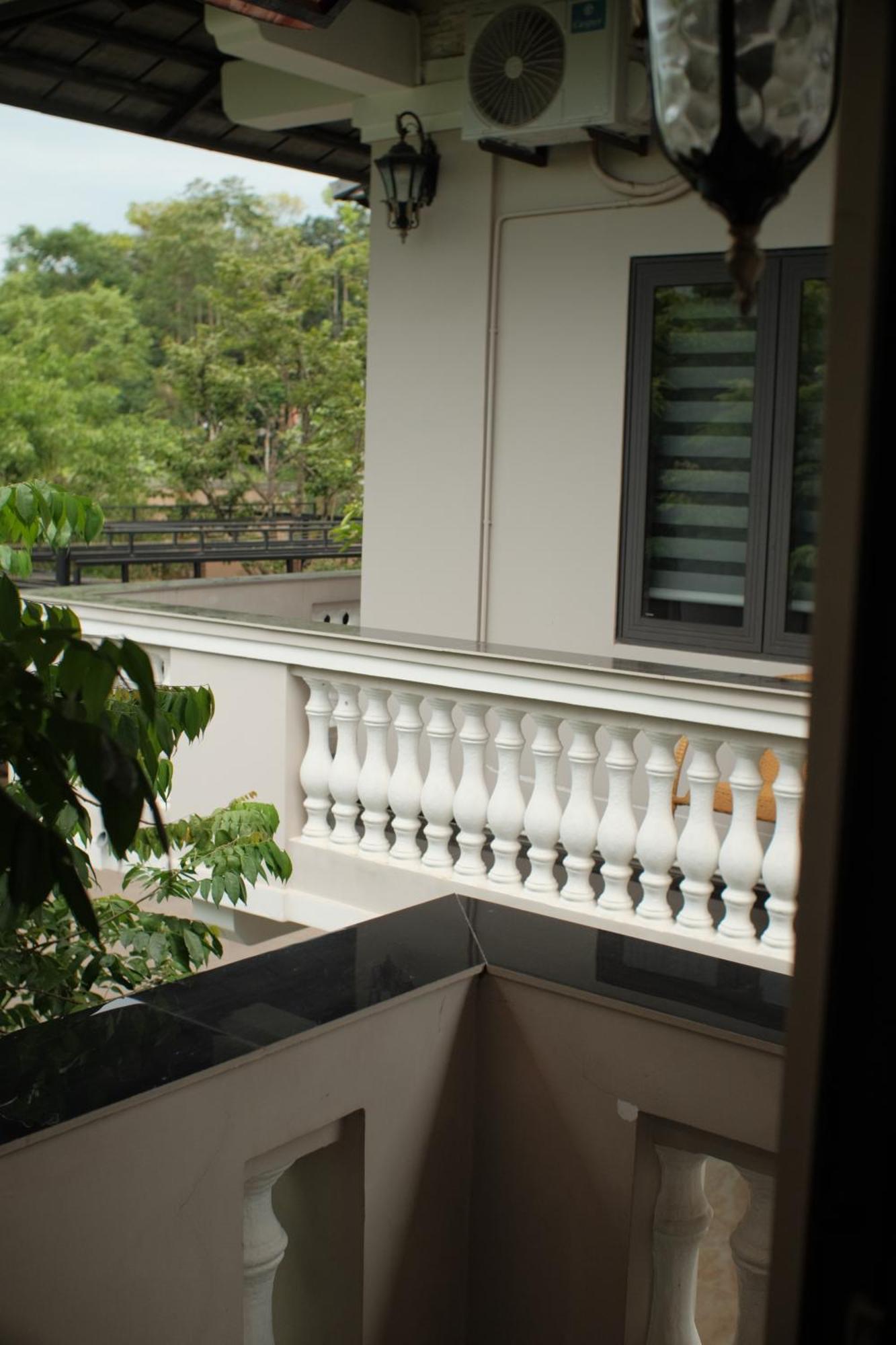 Iris Hill Villa เว้ ภายนอก รูปภาพ